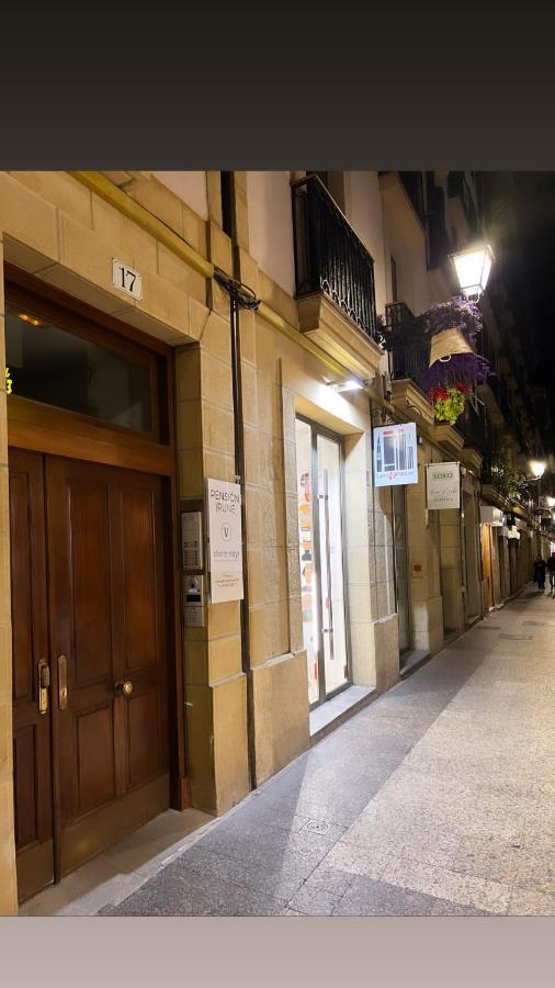 Pensión Irune by Vivere Stays San Sebastián Exterior foto